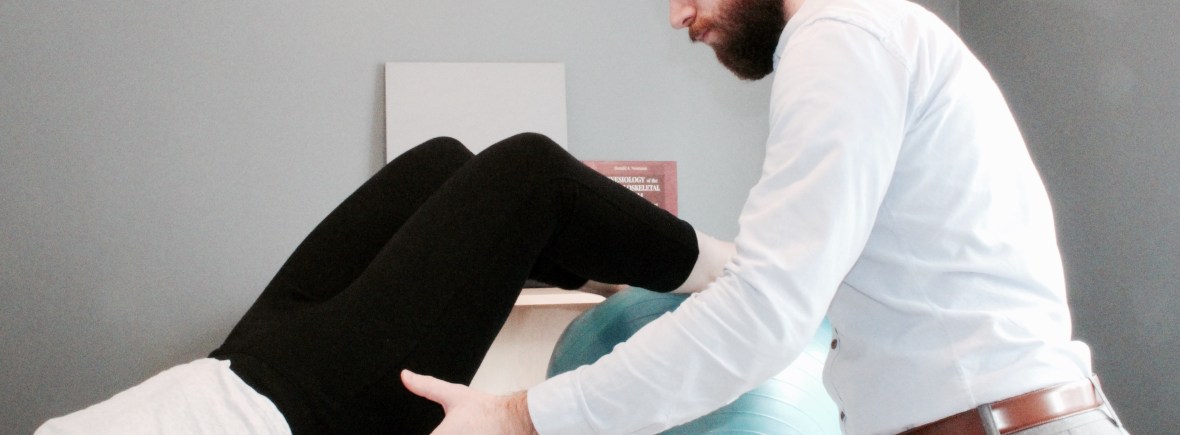 Exercice sur ballon en physiothérapie